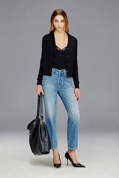 Regular denim for her