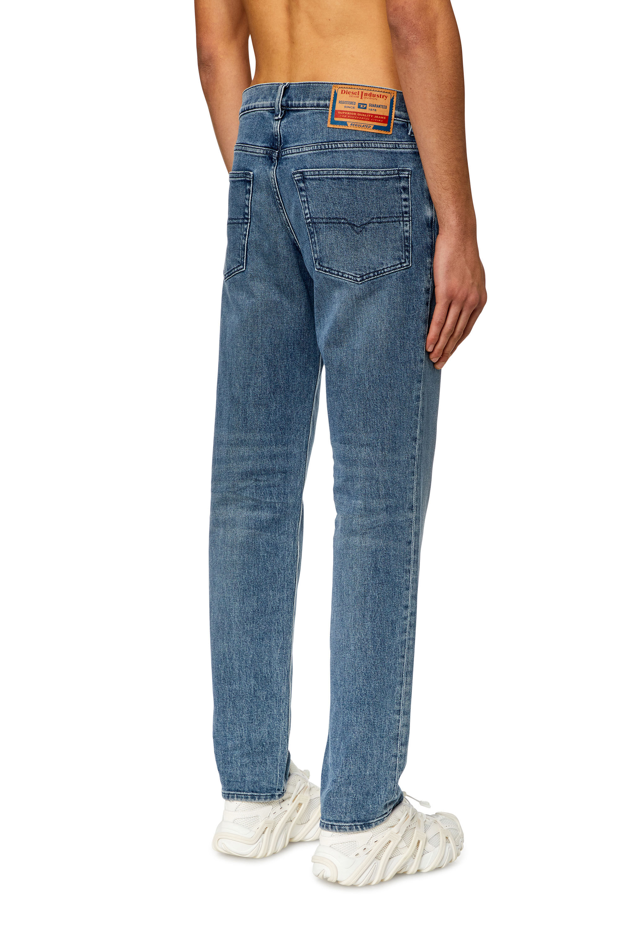 Diesel - Man Tapered Jeans 2023 D-Finitive 09H30, Medium blue - Image 4