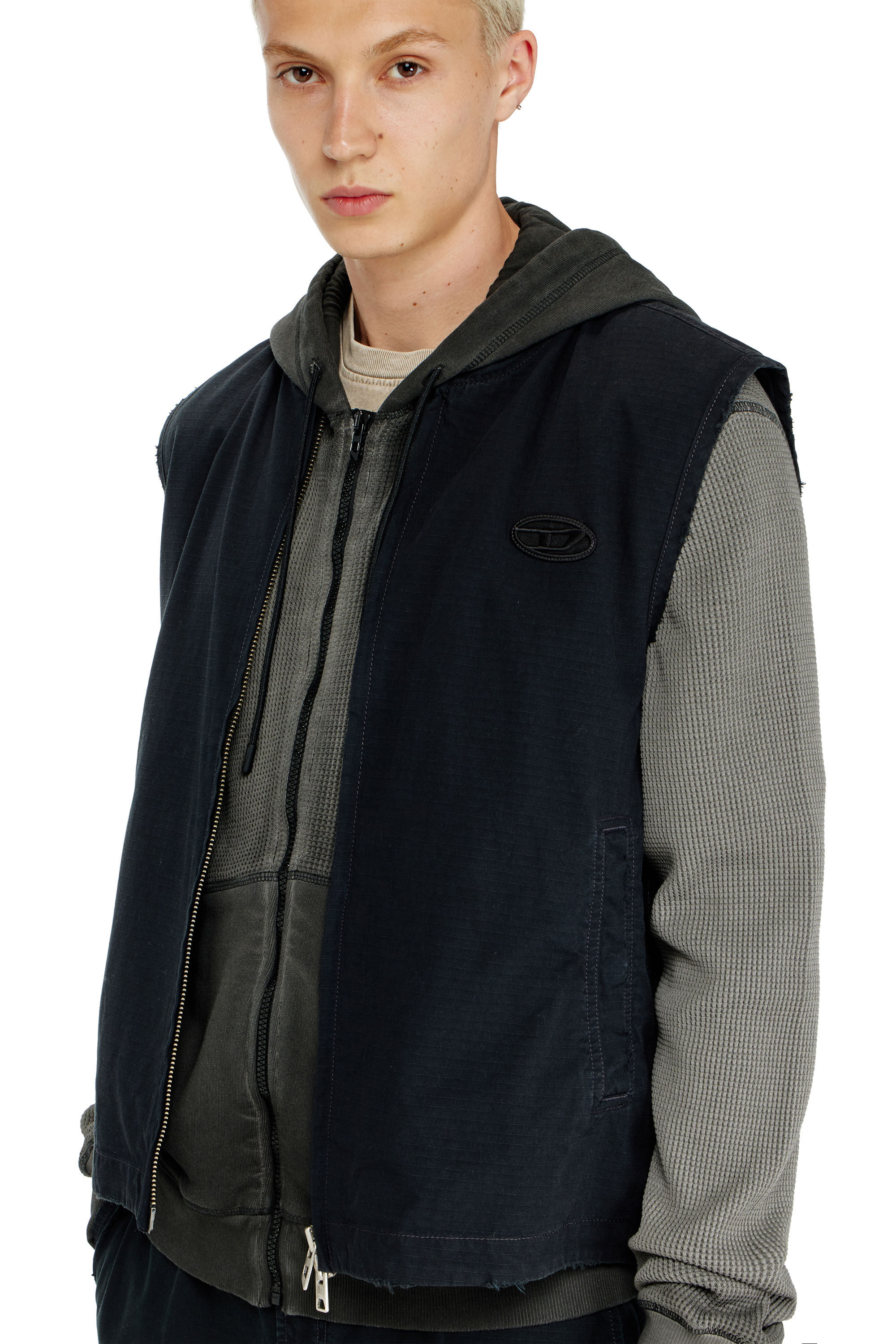 Diesel - J-TYPE-CO-SL, Man's Cotton ripstop vest with Oval D patch in Black - 5