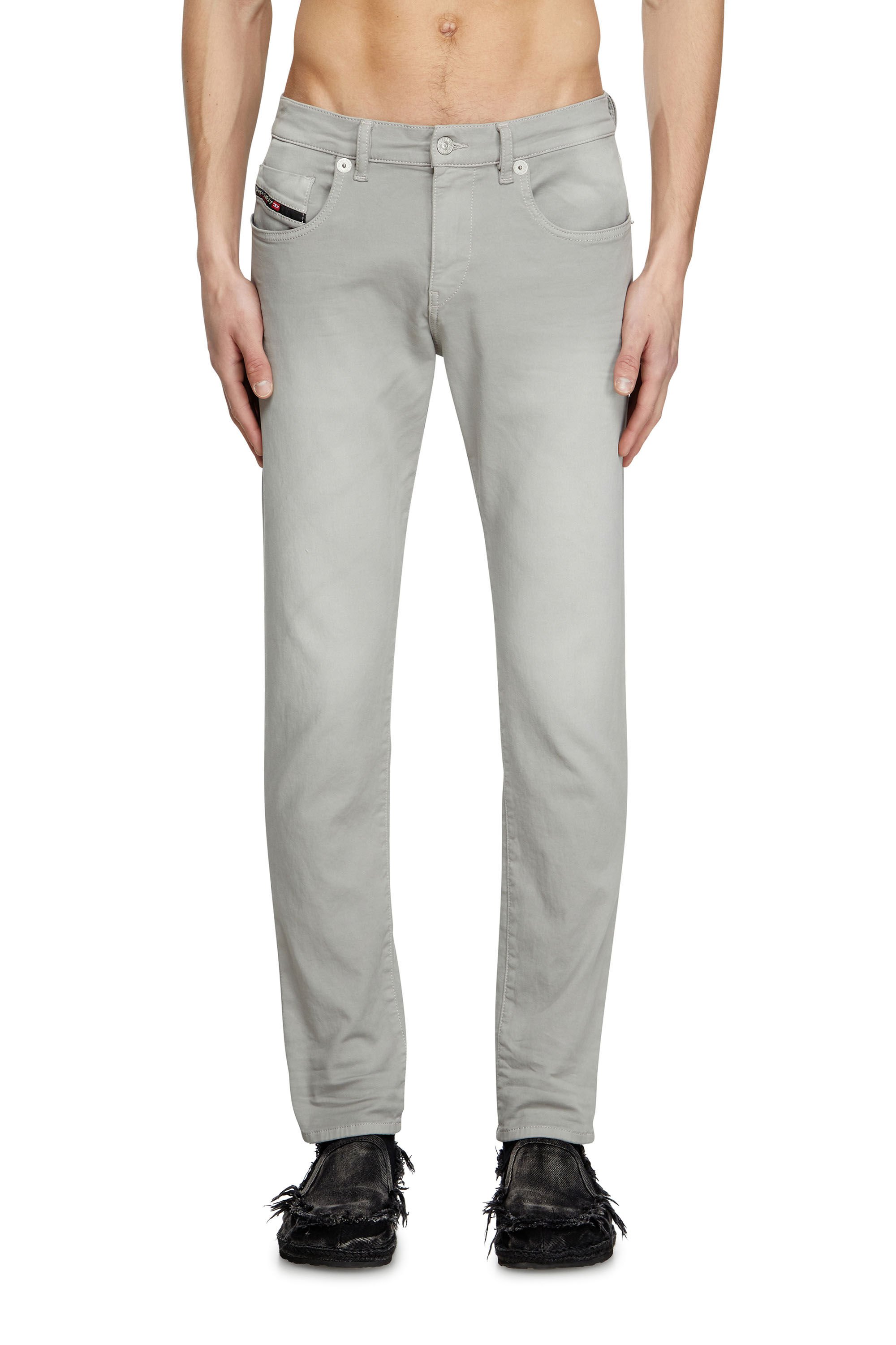 Diesel - Man's Slim 2060 D-Strukt Joggjeans® 0670M, Light Grey - 3