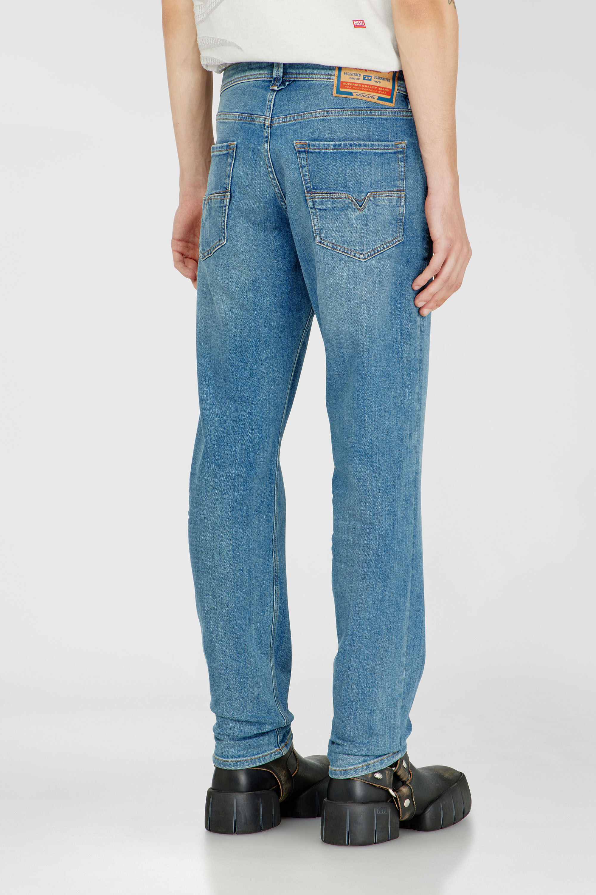 Diesel - Man's Regular Jeans 1986 Larkee-Beex 0KIAL, Light Blue - 5
