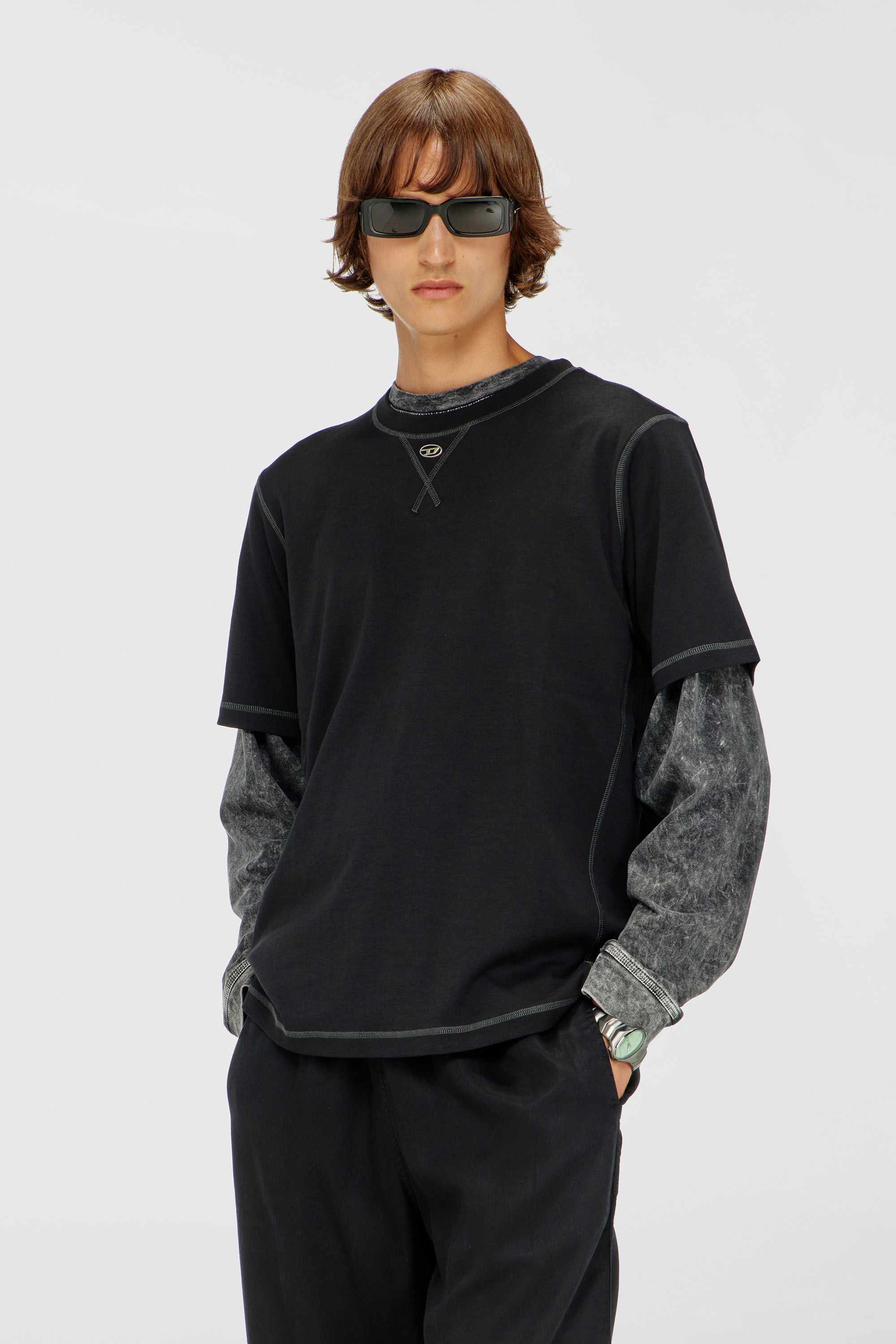 Diesel - T-MADJUST-TR, Man's Regular T-shirt with crew neck and Oval D in Black - 3