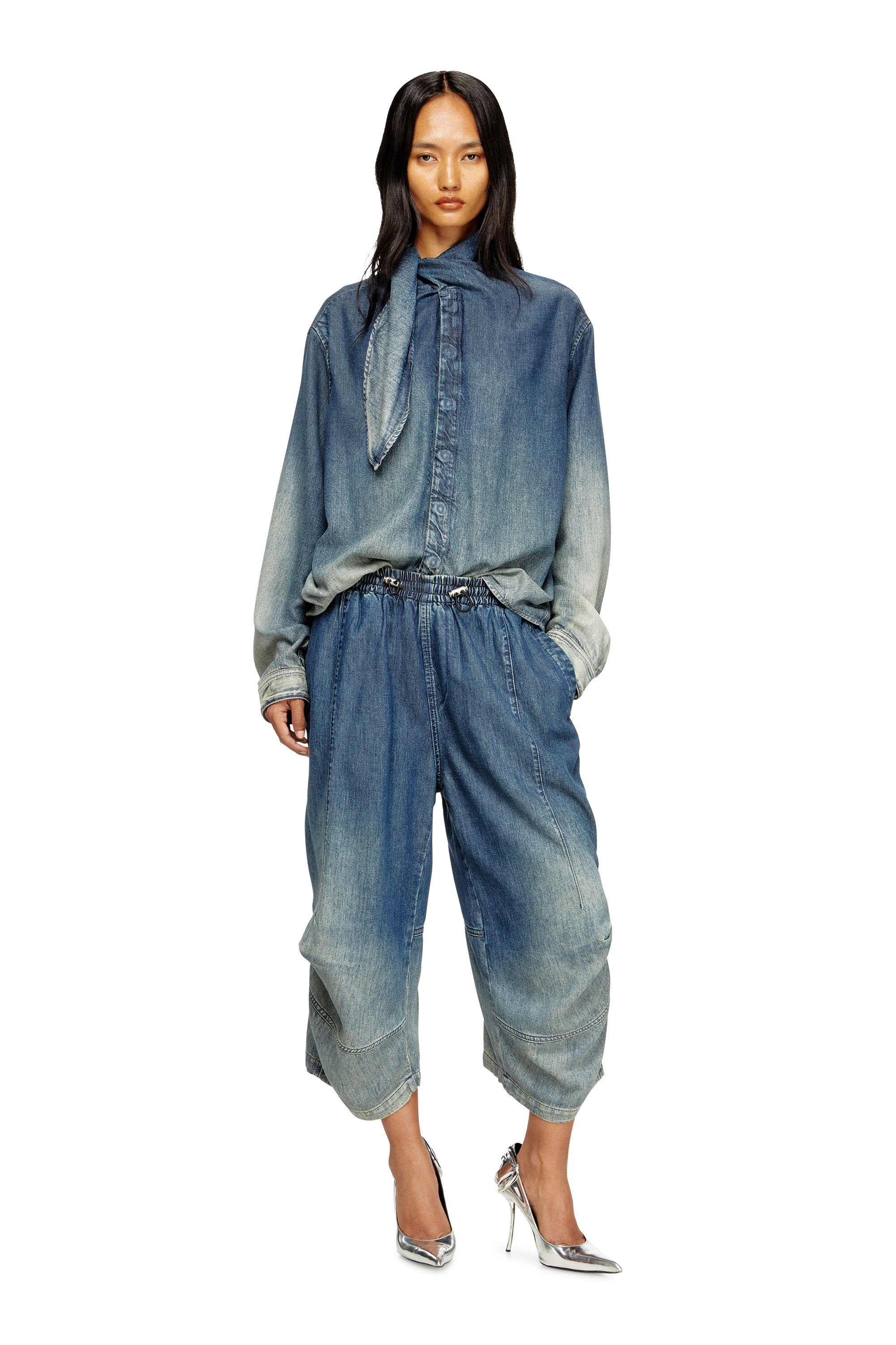 Diesel - D-PARI-SHORT-S, Unisex's Ergonomic shorts in shaded denim in Medium blue - 4