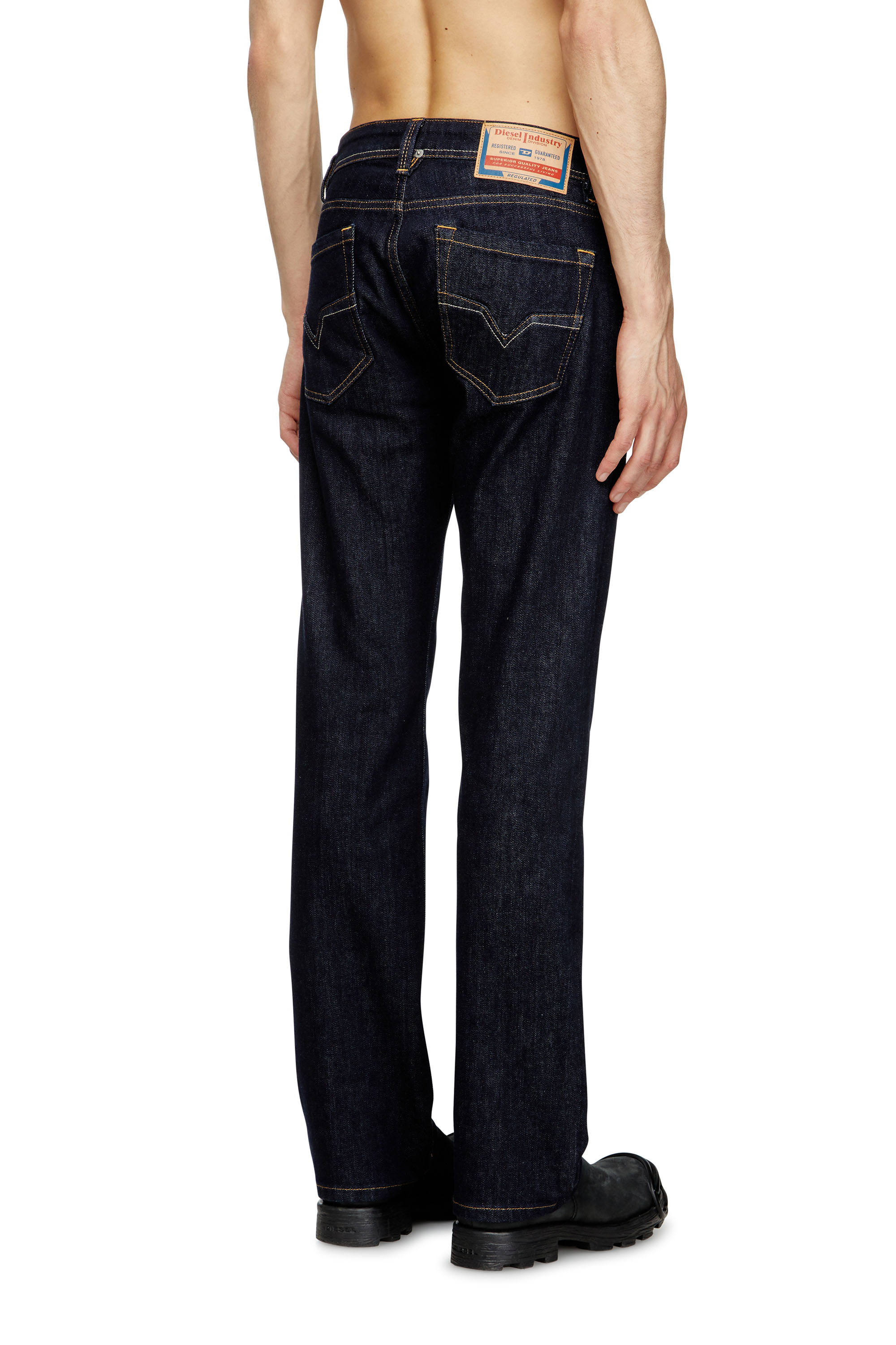 Diesel - Man's Regular Jeans 1985 Larkee 0DBEJ, Dark Blue - 4