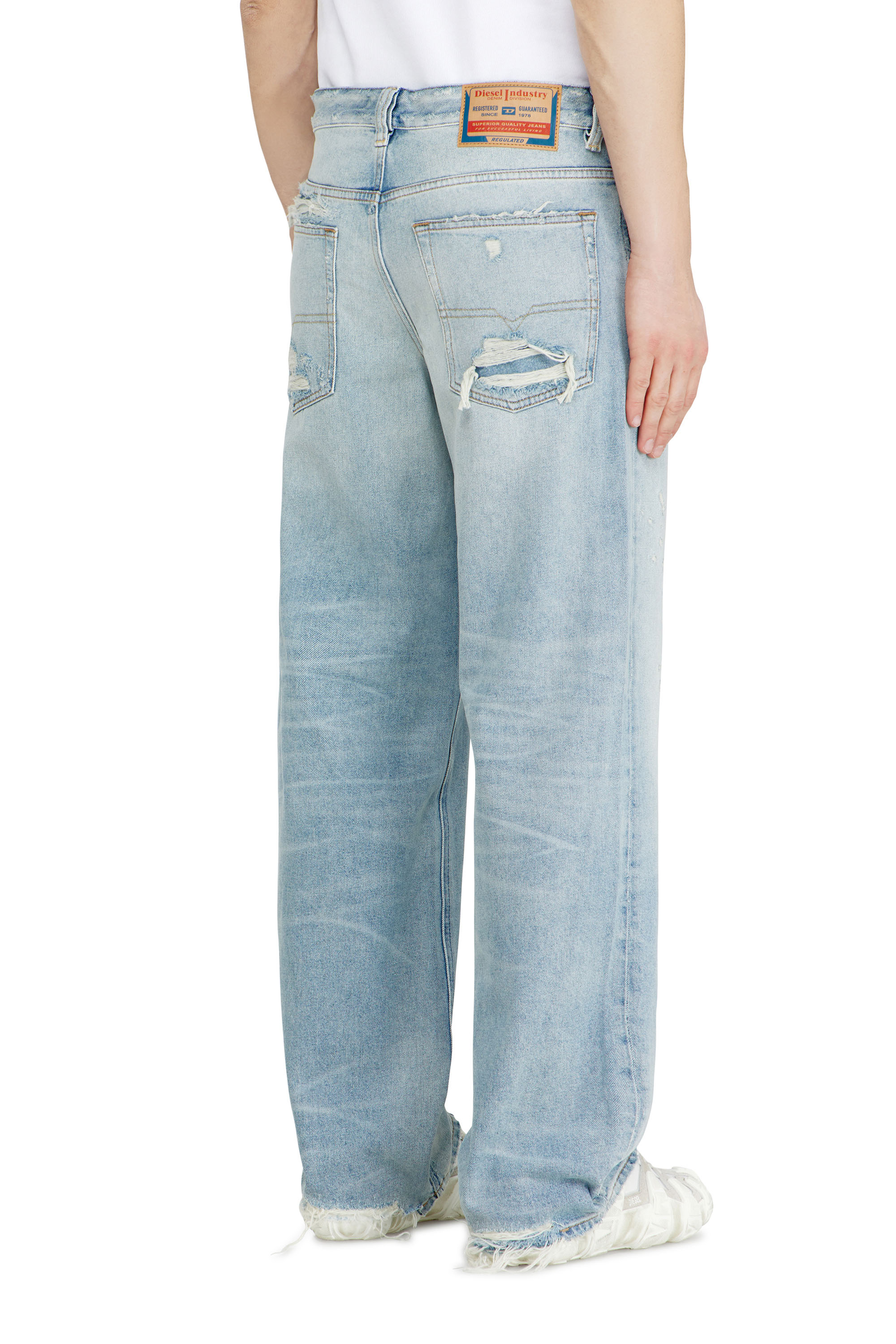 Diesel - Man's Relaxed Jeans 2001 D-Macro 09M53, Light Blue - 5